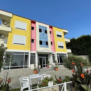 Mega Apartament