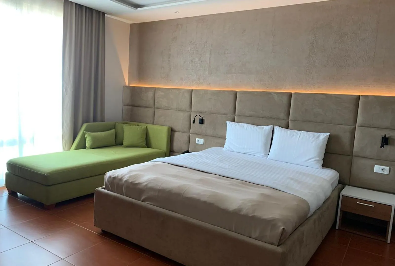 Albanian Star Hotel Kryemëdhej 4*,  Albanien